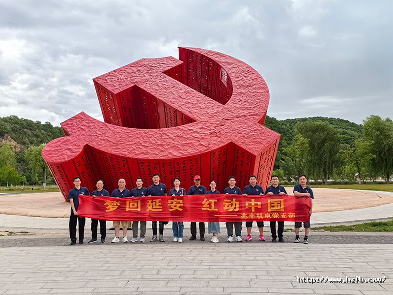 1719886219784565plLE.jpg 1封面.jpg